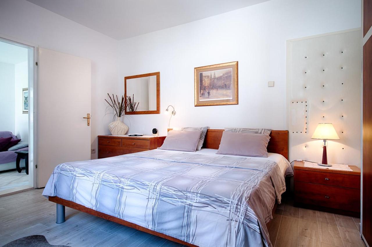 Villa Kamenica คอมีชา ภายนอก รูปภาพ