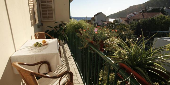 Villa Kamenica คอมีชา ภายนอก รูปภาพ