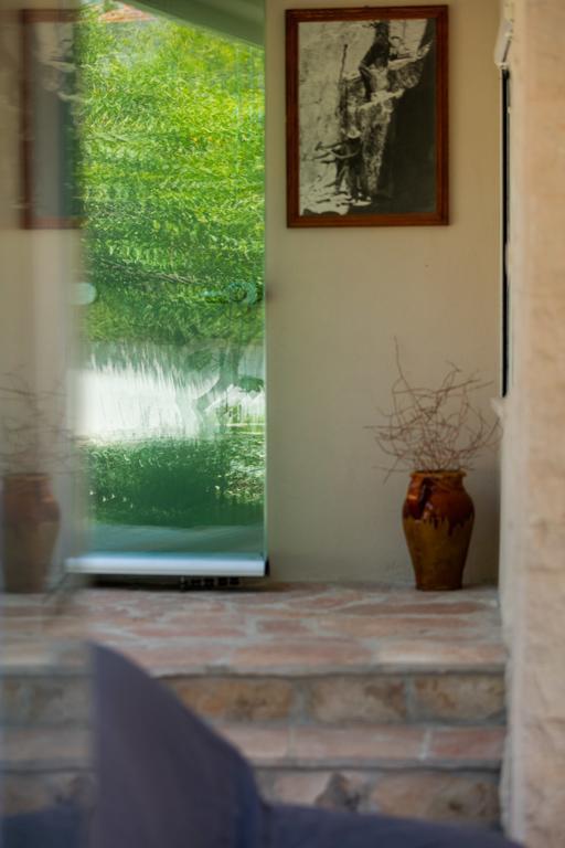 Villa Kamenica คอมีชา ภายนอก รูปภาพ
