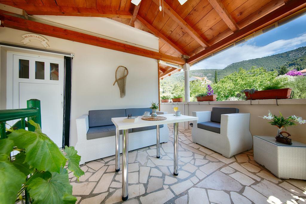 Villa Kamenica คอมีชา ภายนอก รูปภาพ